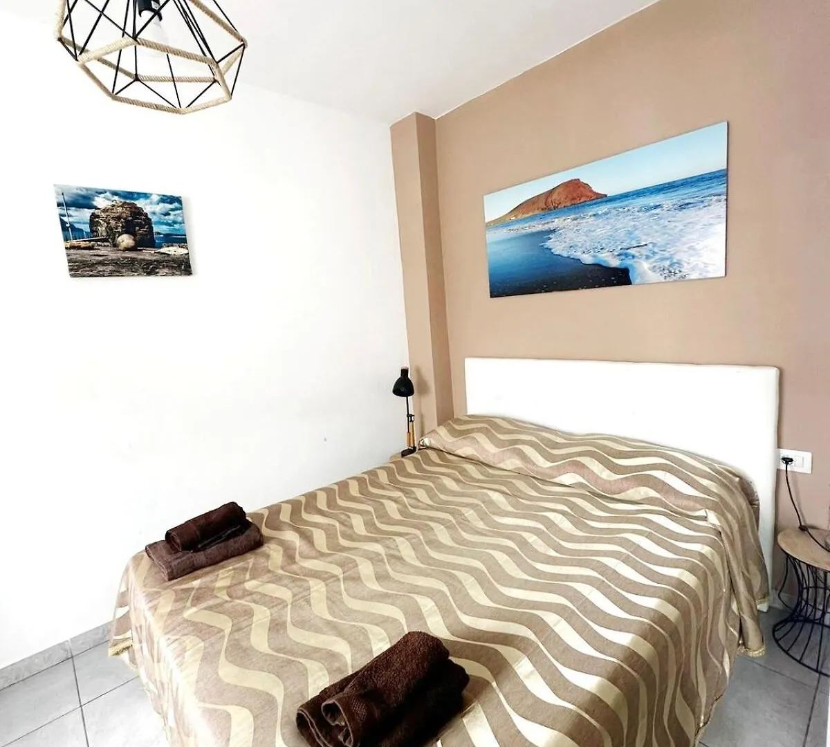 Central Apartment In Los Cristianos 0*, Los Cristianos (Tenerife)